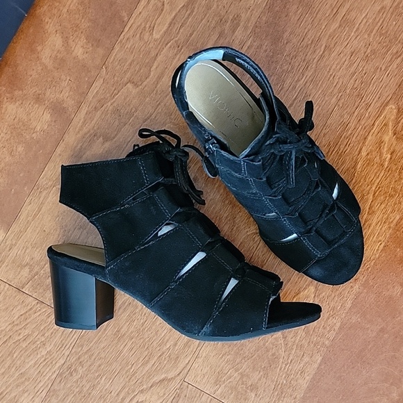 Vionic Bristol - Picture 2 of 6